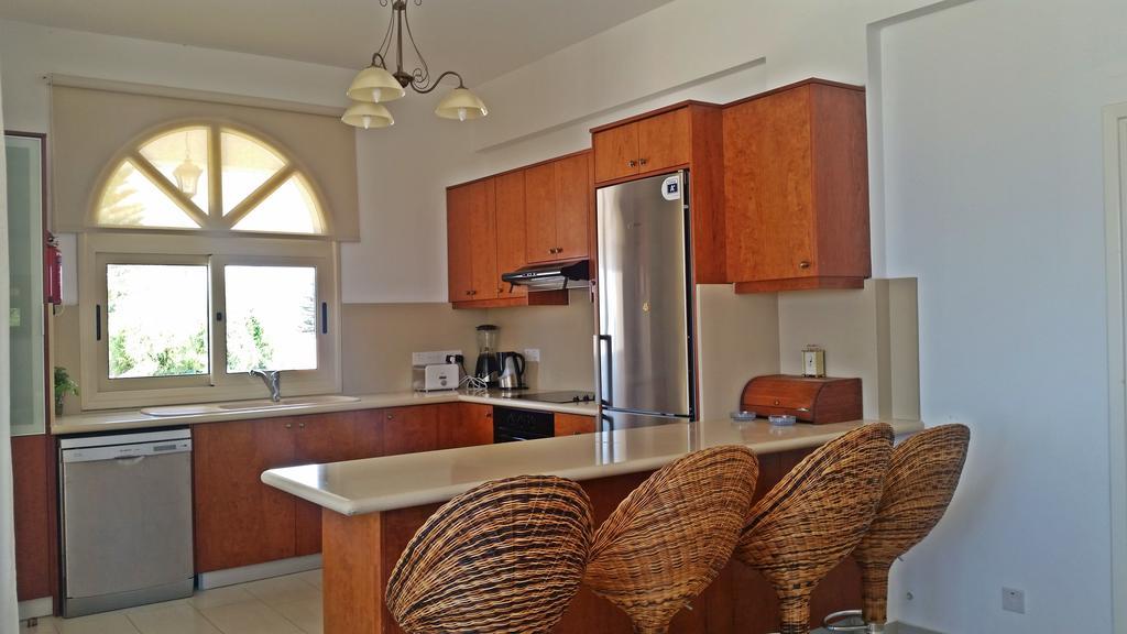 Acropolis Sea View Villa Екстериор снимка