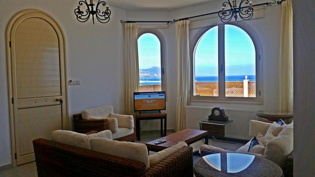 Acropolis Sea View Villa Екстериор снимка