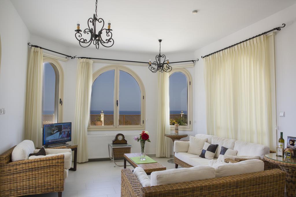 Acropolis Sea View Villa Екстериор снимка